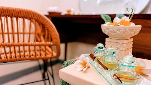 Private salon Msere