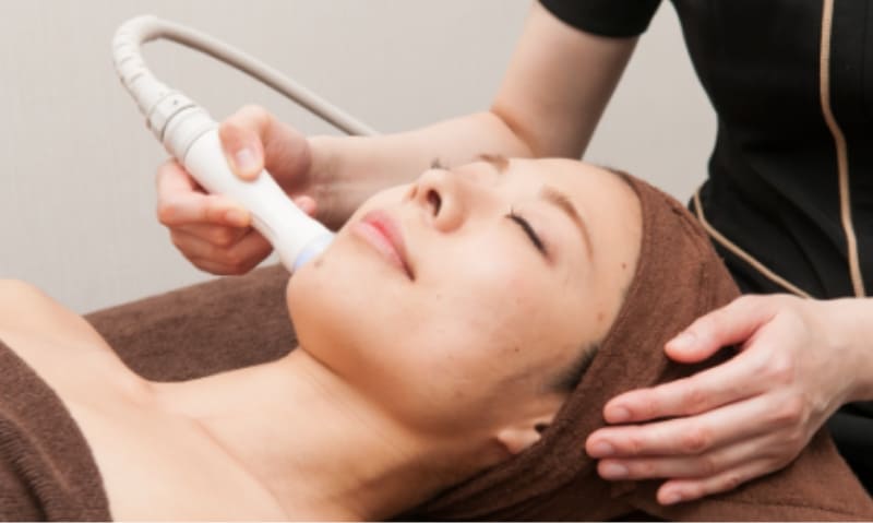 エステサロンにおすすめのLED美容機器