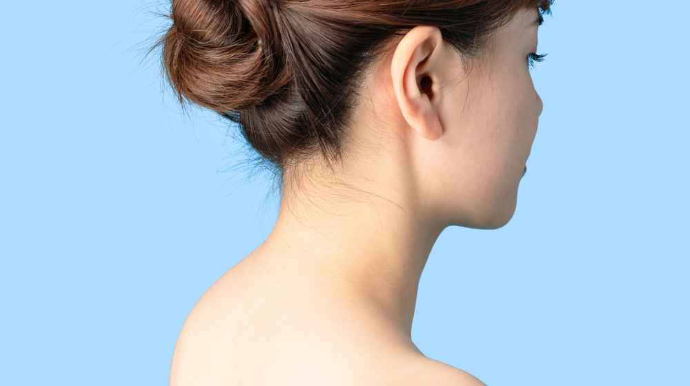うなじの脱毛はできる？効果の出る回数や注意点を解説