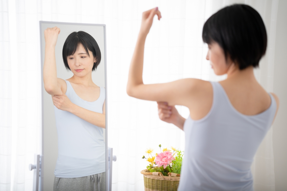 二の腕が痩せない原因