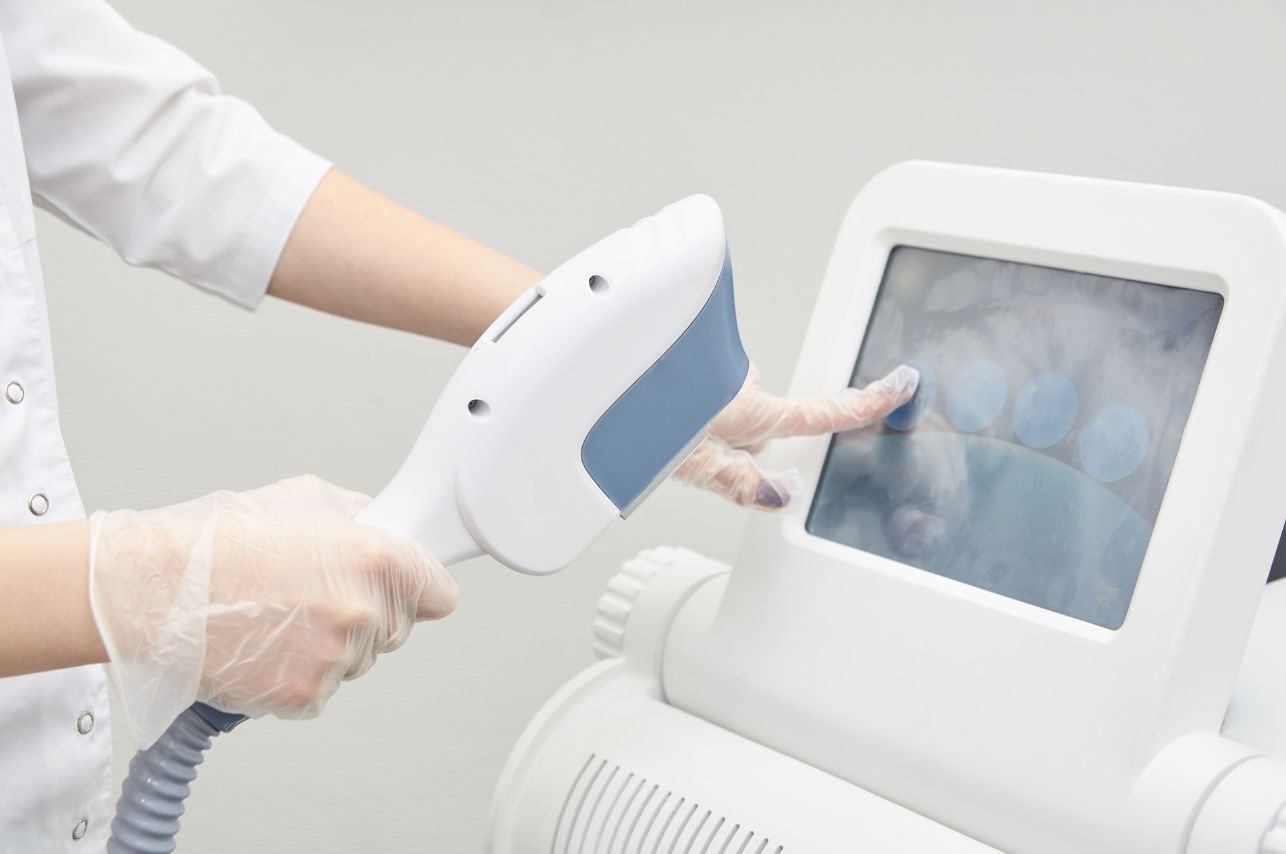 業務用脱毛機の中古購入はあり？失敗しない選び方と注意点